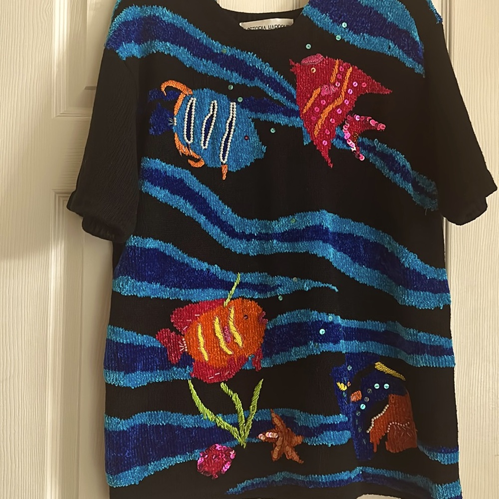 Vintage Victoria Harbour Sweater